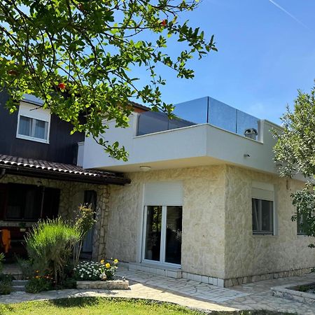 Holiday House K&K Привлака Екстериор снимка