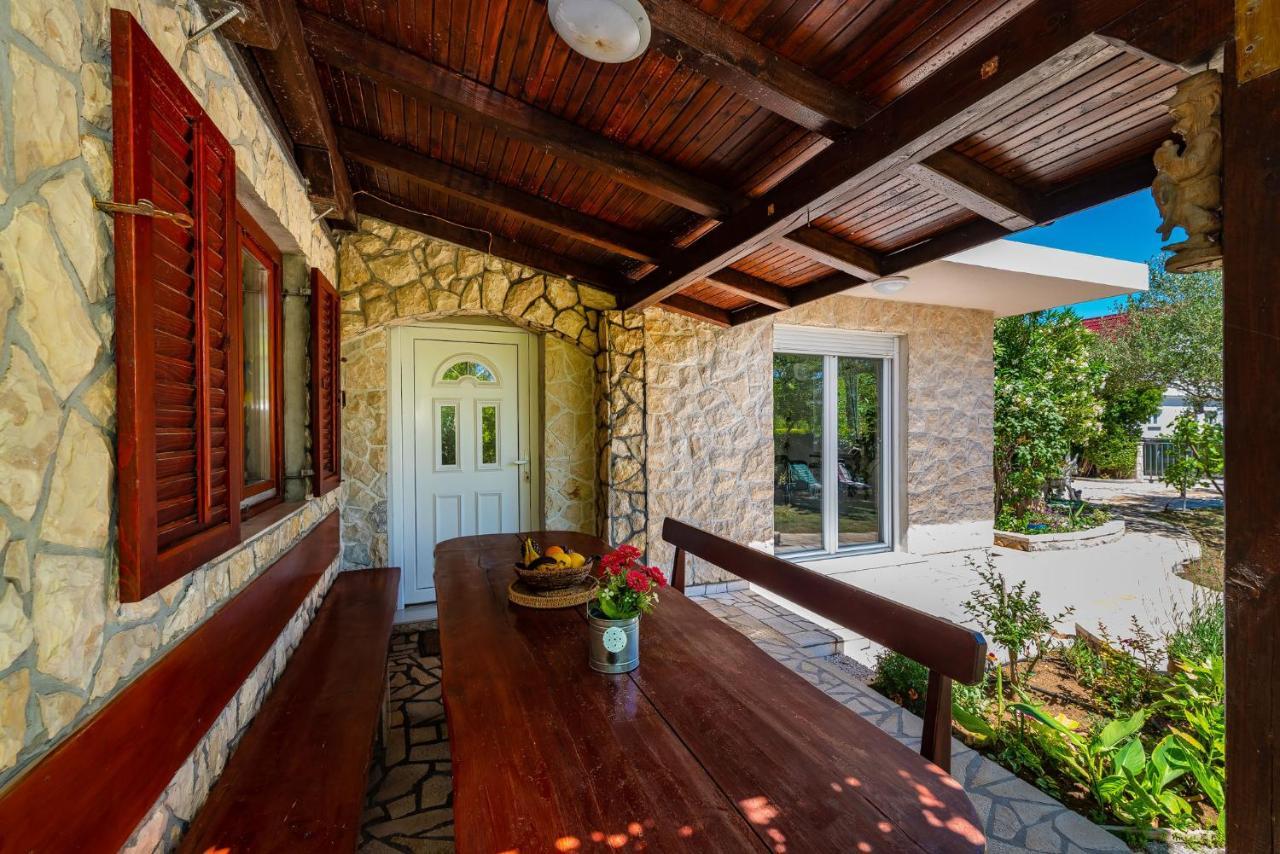 Holiday House K&K Привлака Екстериор снимка