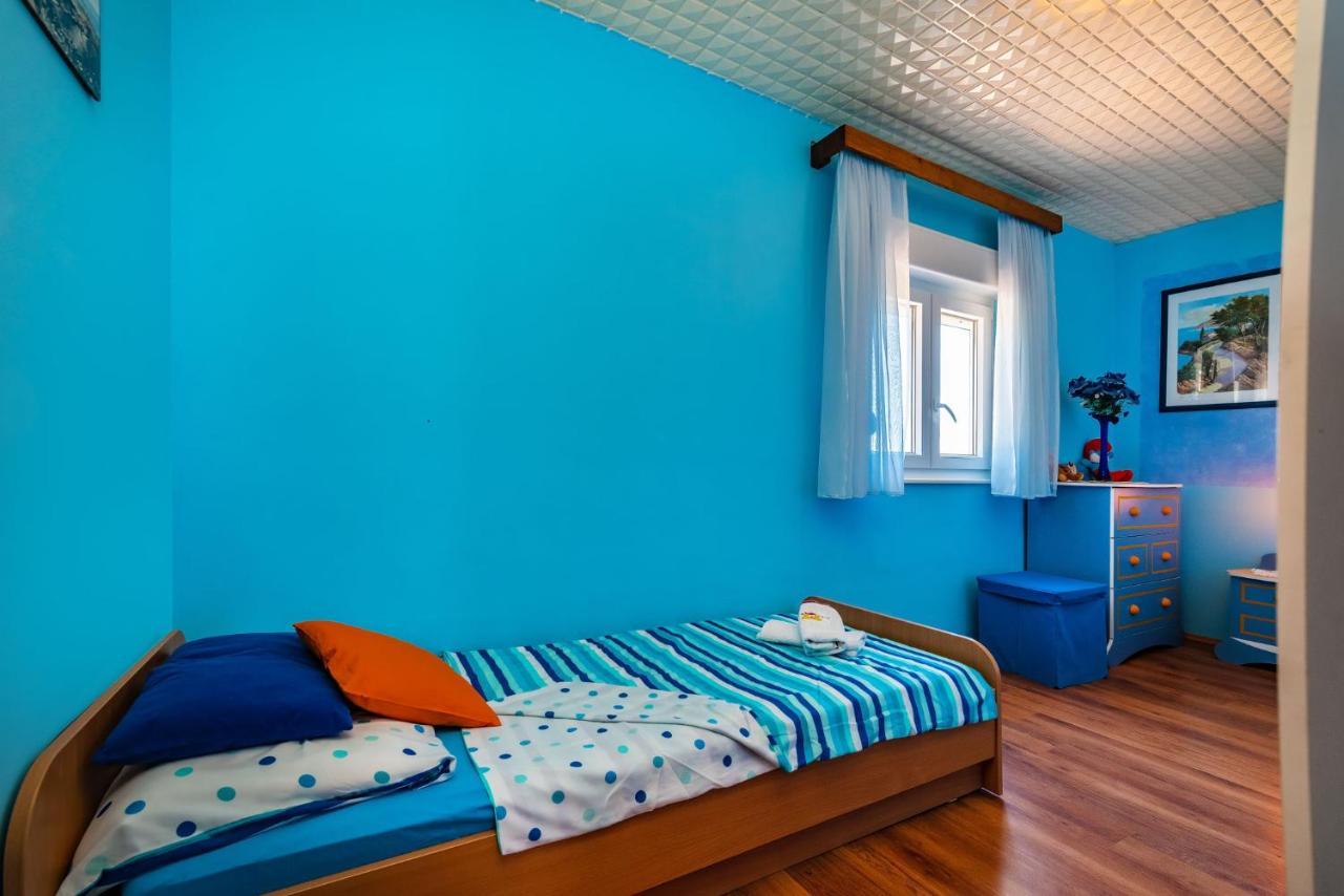 Holiday House K&K Привлака Екстериор снимка