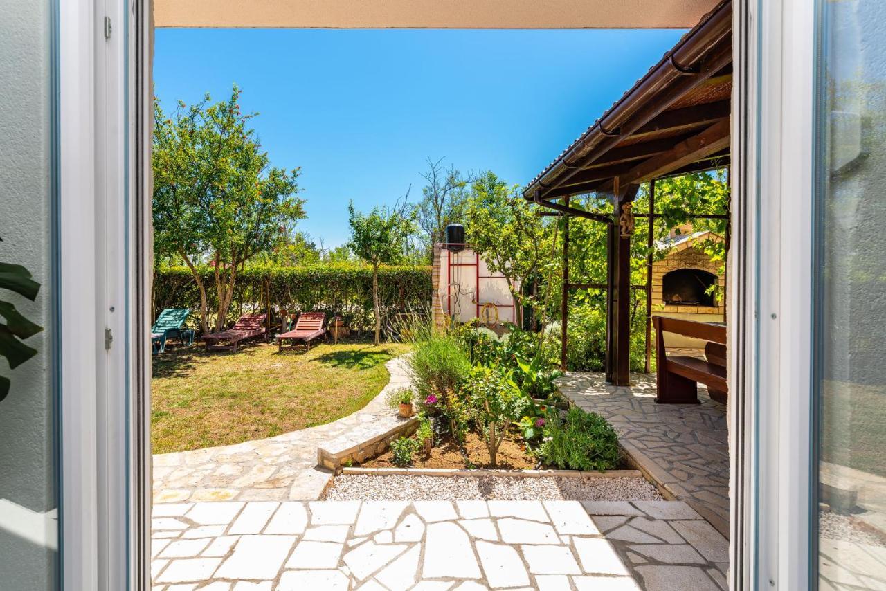 Holiday House K&K Привлака Екстериор снимка