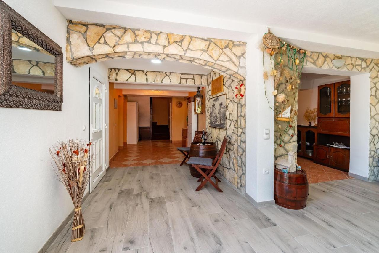 Holiday House K&K Привлака Екстериор снимка