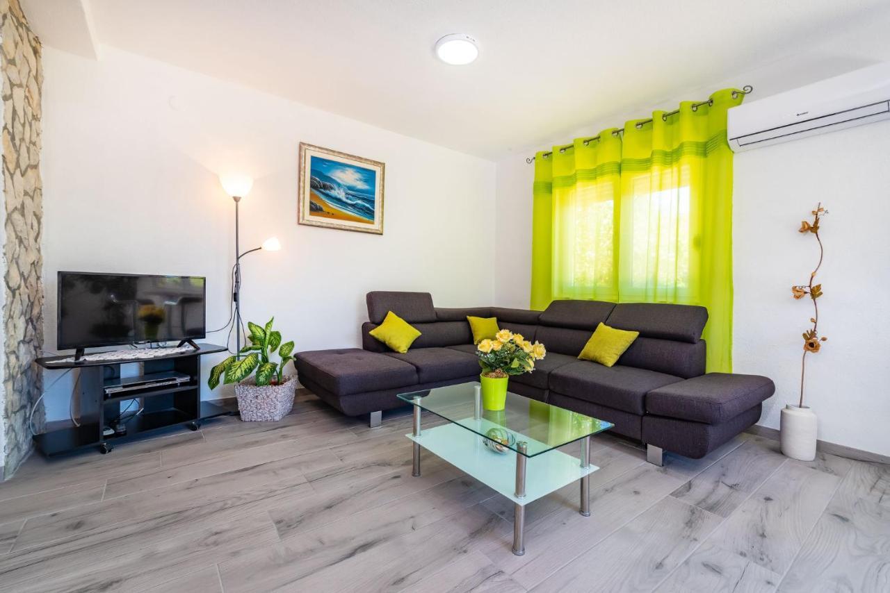 Holiday House K&K Привлака Екстериор снимка