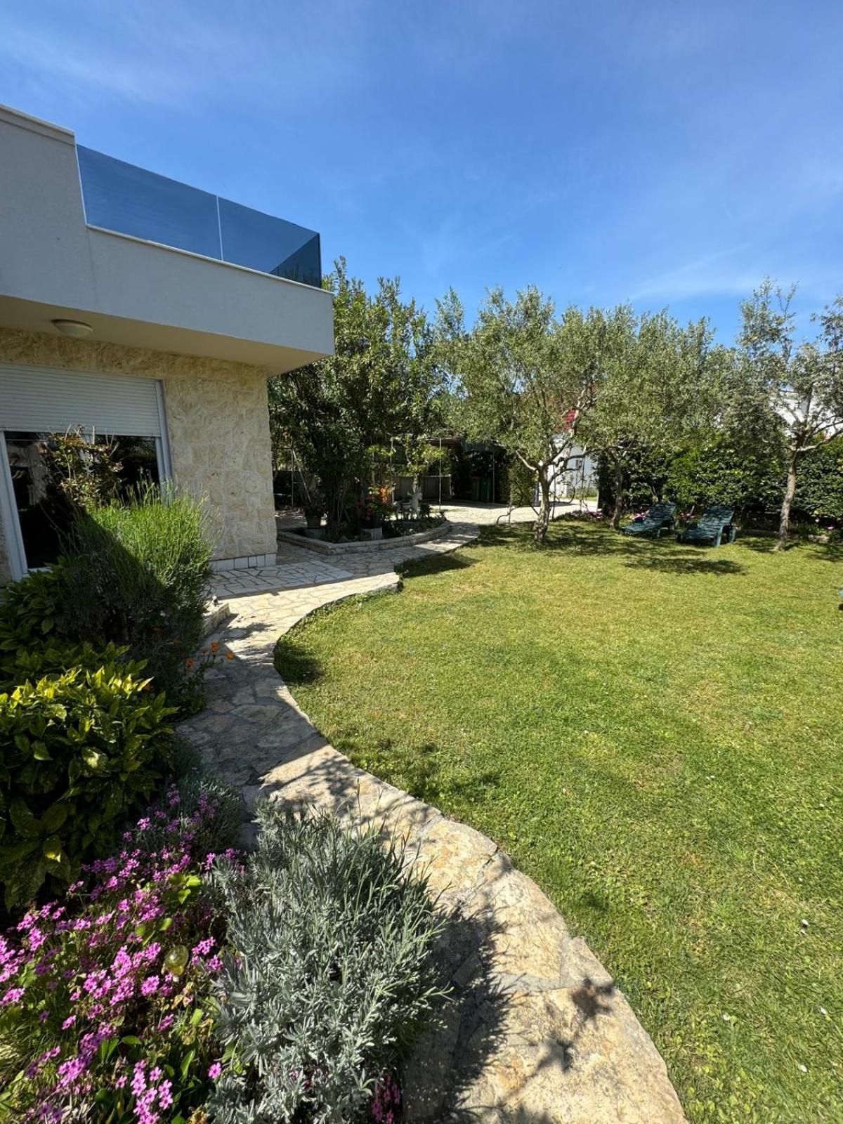 Holiday House K&K Привлака Екстериор снимка